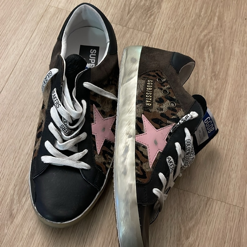 Authentic Golden Goose Superstar -Never Worn - Picture 5 of 9